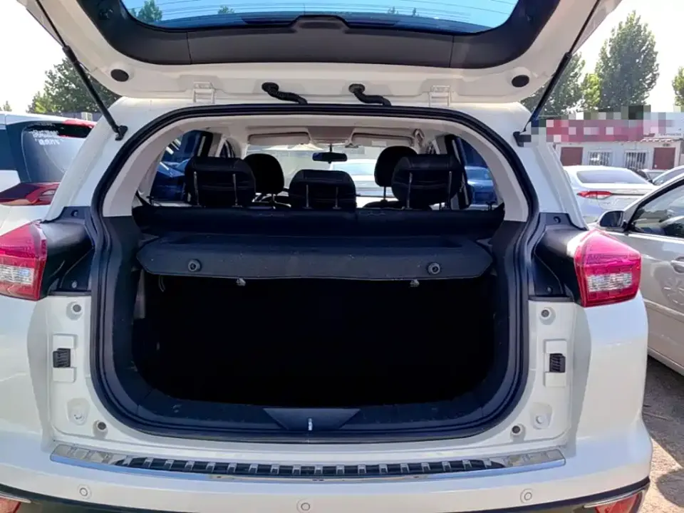 BAIC Senova X35