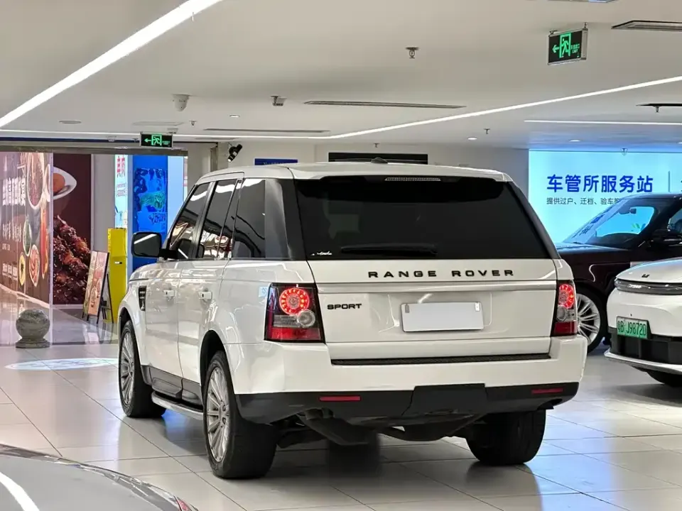 Land Rover Sport