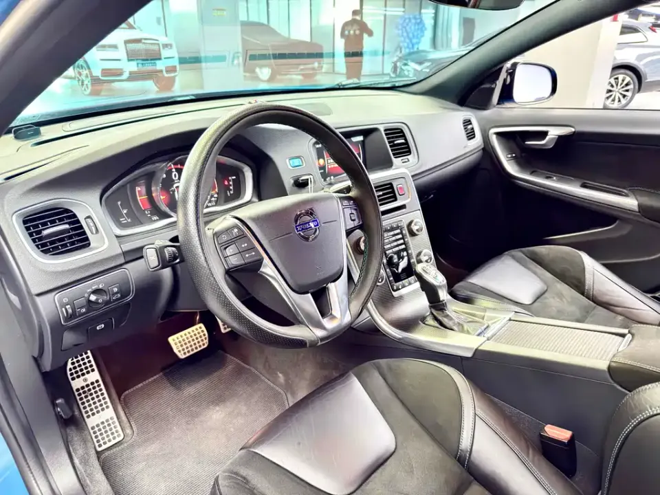 Volvo S60 (Import)