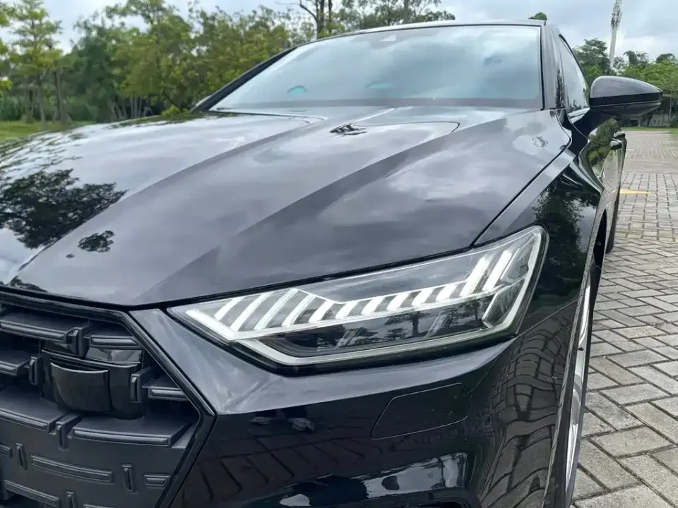Audi A7L