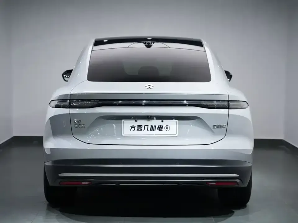 Nio EC6