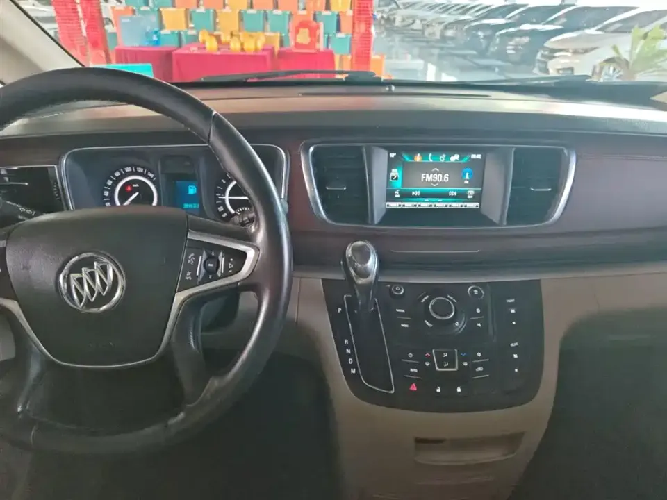 Buick GL8