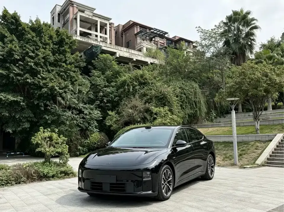Li Li i6