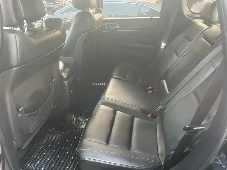 Jeep Grand Cherokee (Import)