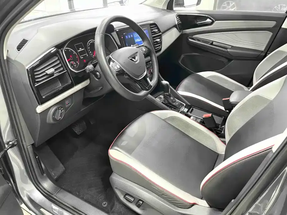 Jetta VS7