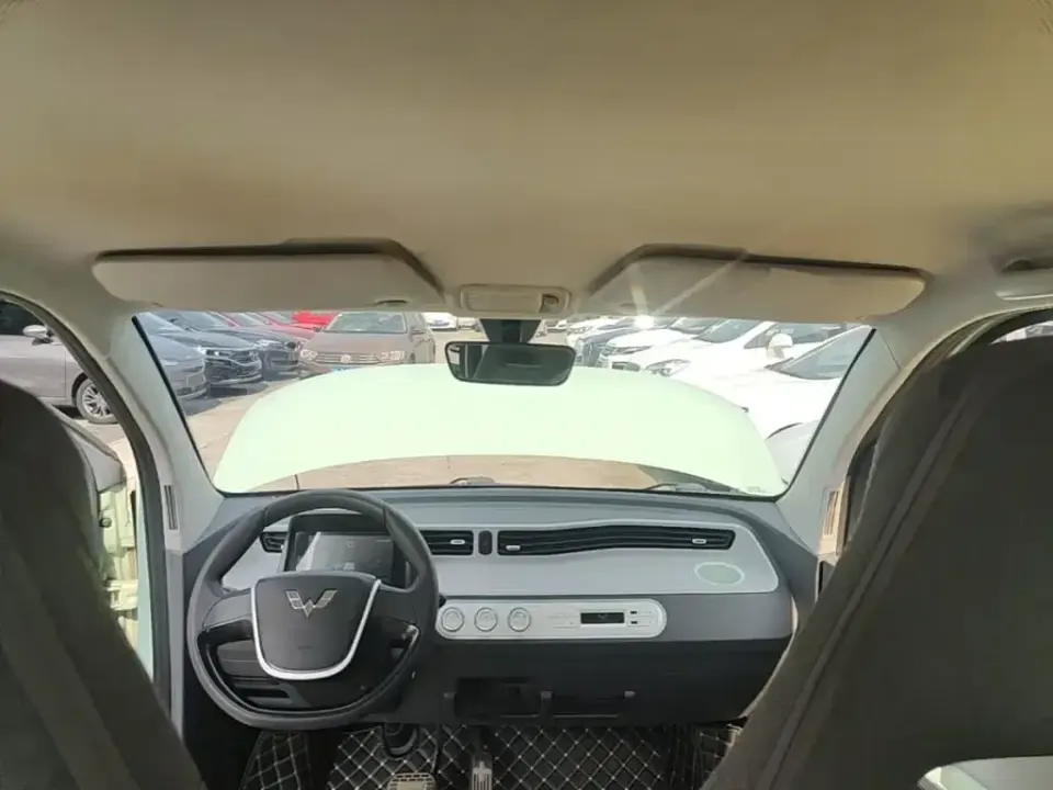 Wuling MINIEV