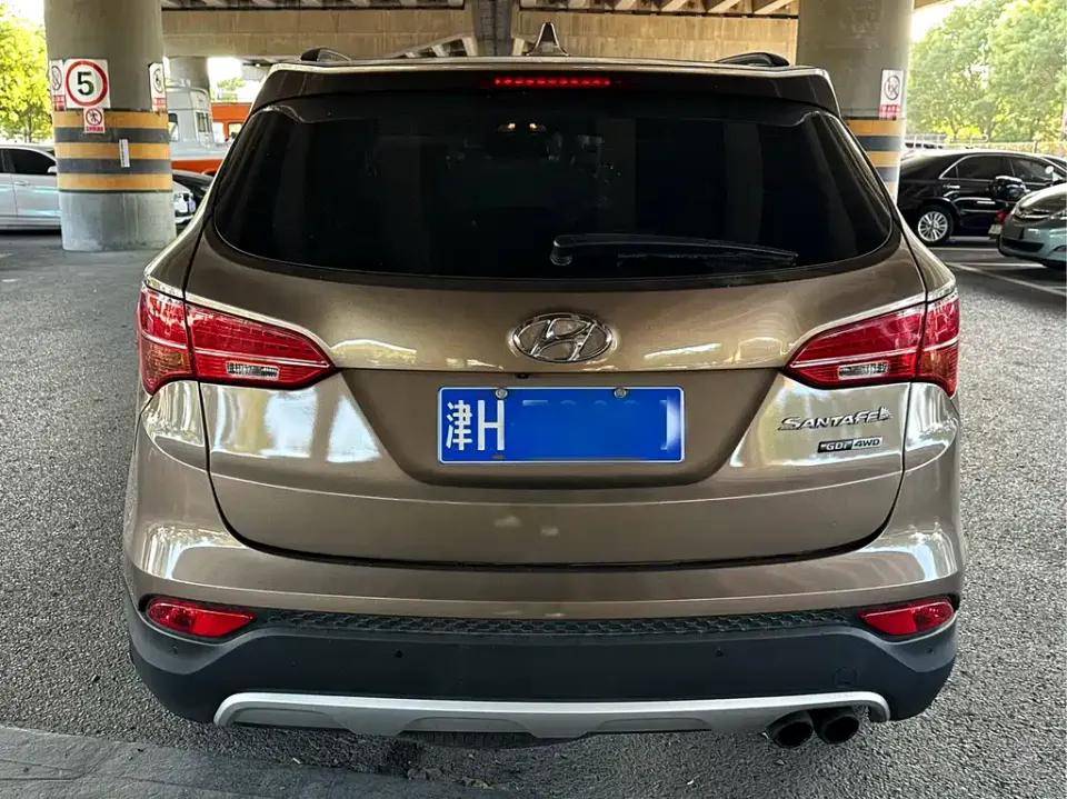 Hyundai Santa Fe (Import)