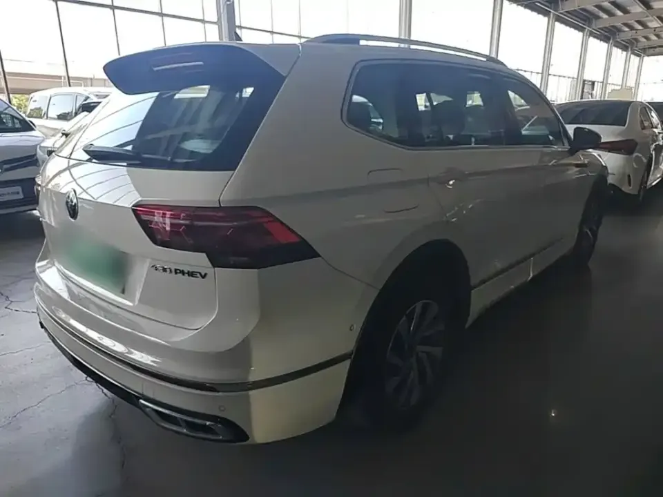Volkswagen Tiguan L PHEV