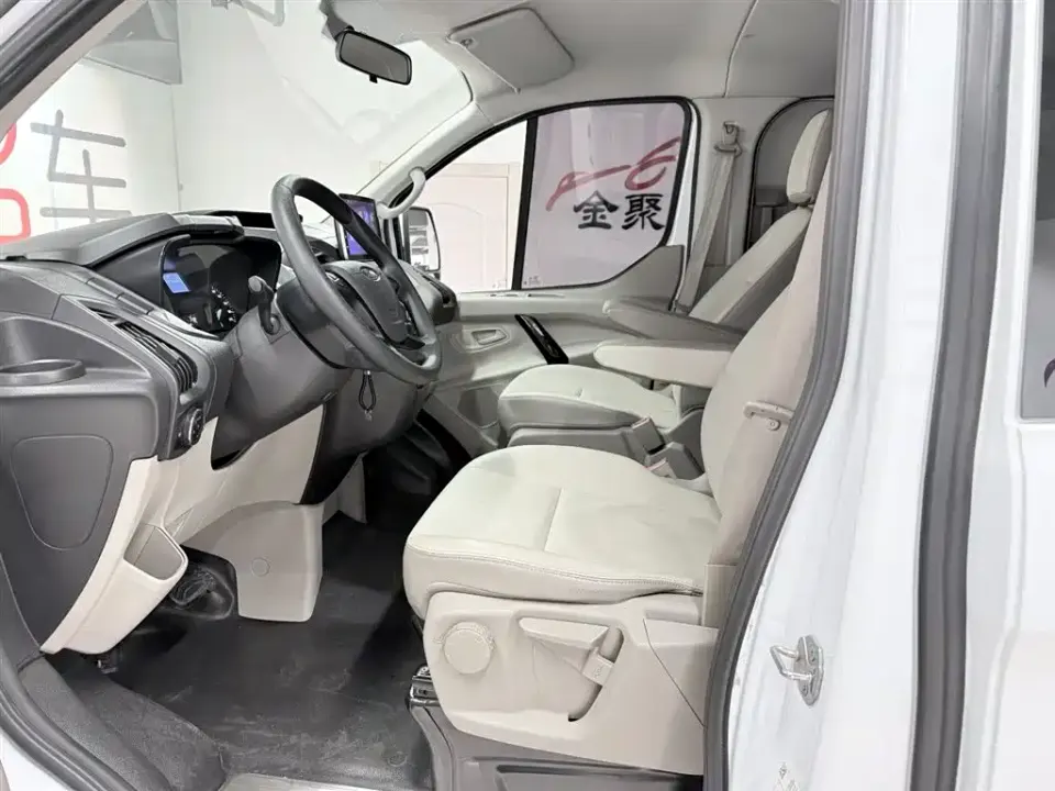 Ford Tourneo