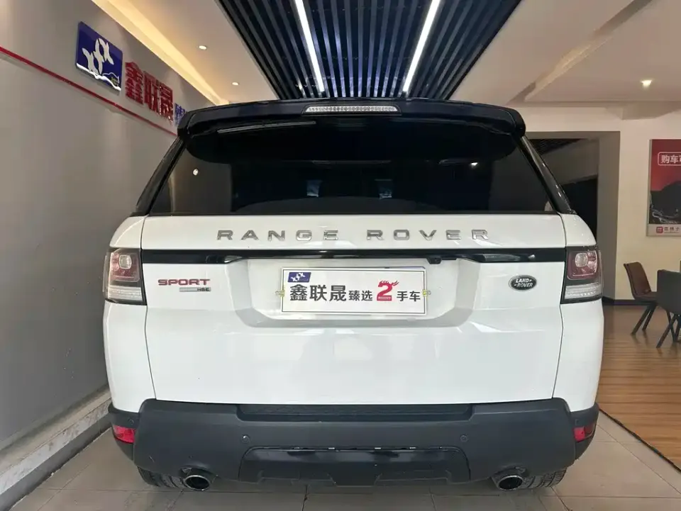 Land Rover Sport