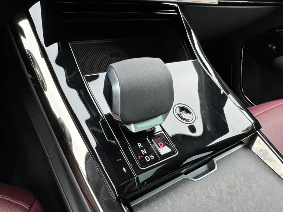 Land Rover Sport