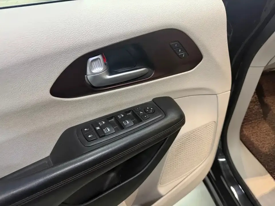 Chrysler Grand Voyager (Import)