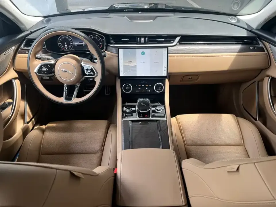 Jaguar XFL