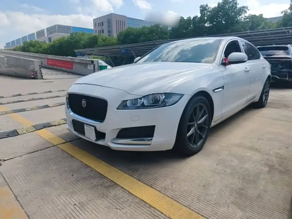 Jaguar XFL