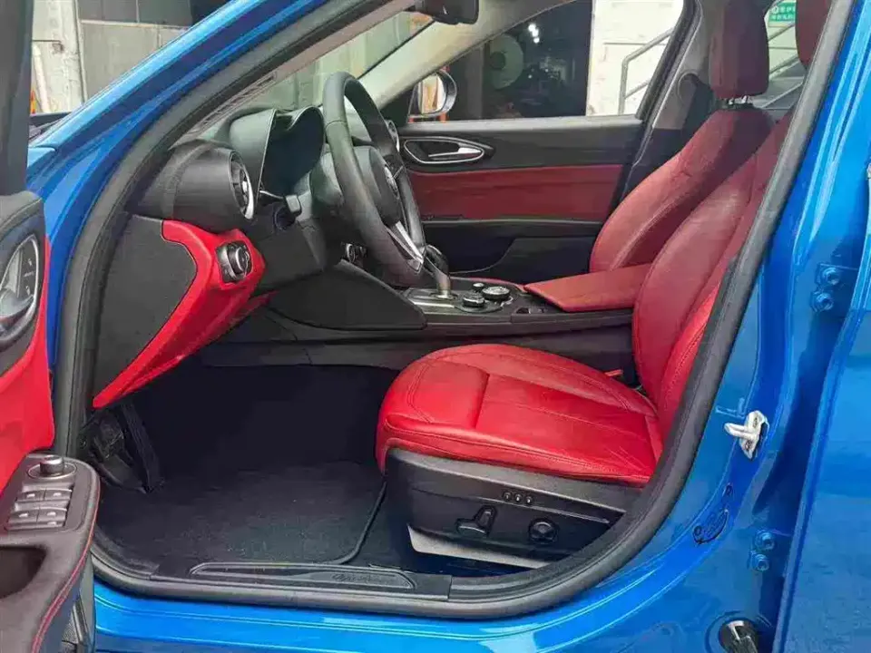 Alfa Romeo Giulia