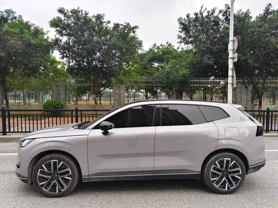 Volvo XC70 PHEV