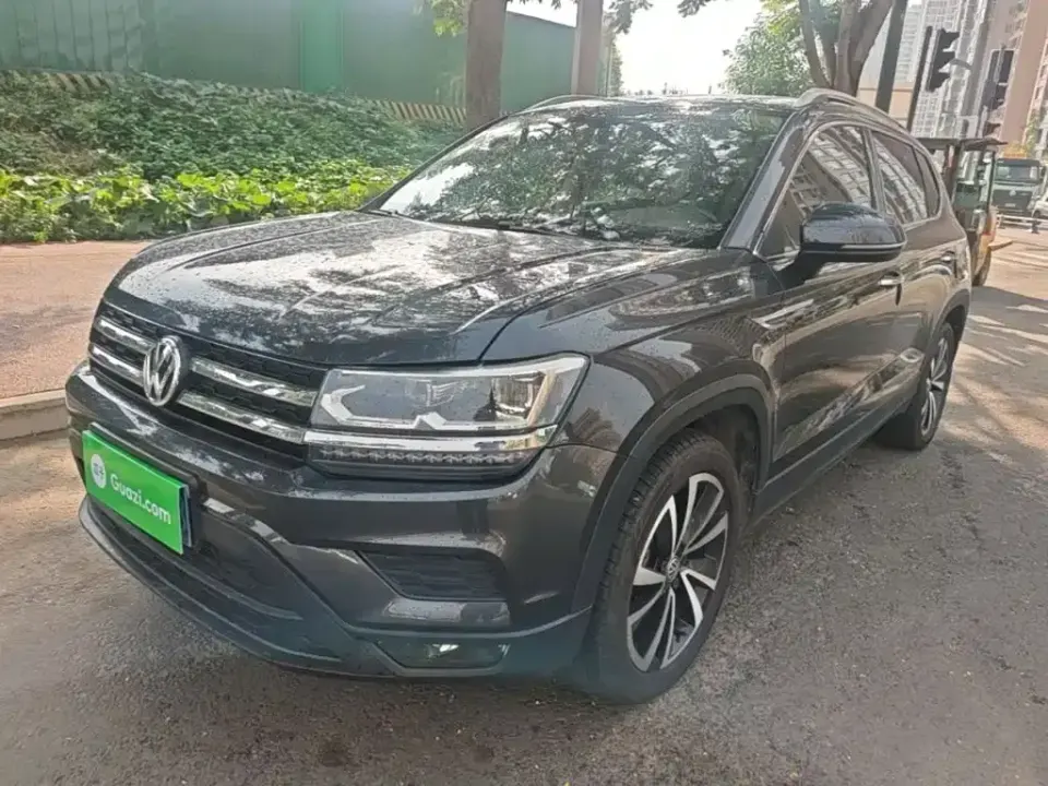 Volkswagen Tharu