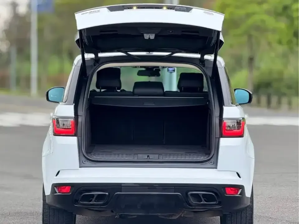 Land Rover Sport