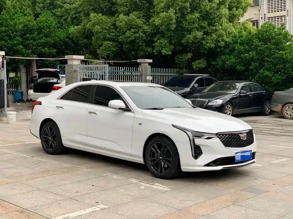 Cadillac CT4