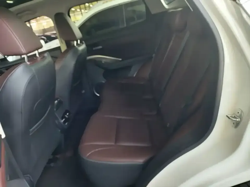 WEY Wey VV6