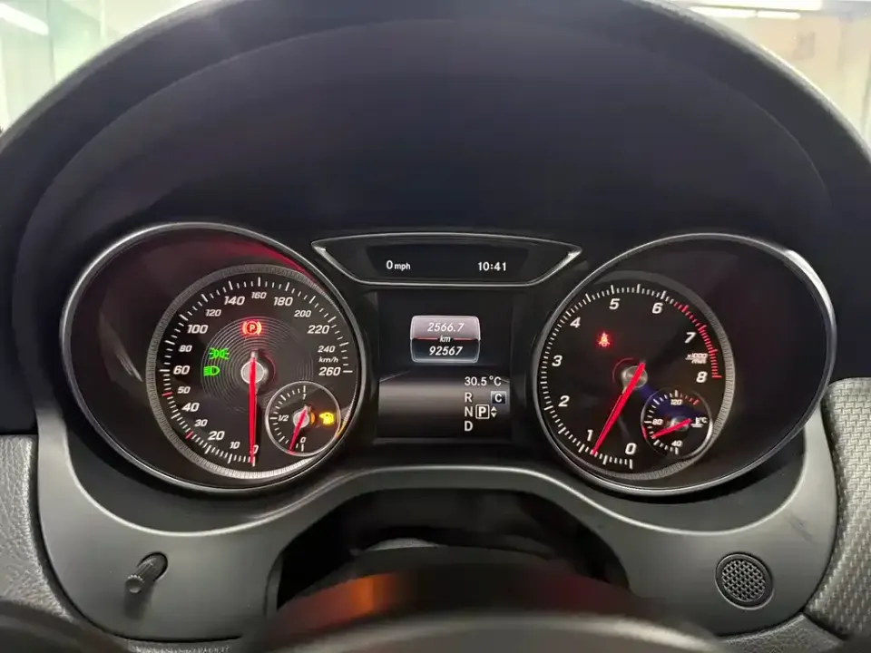 Mercedes-Benz GLA