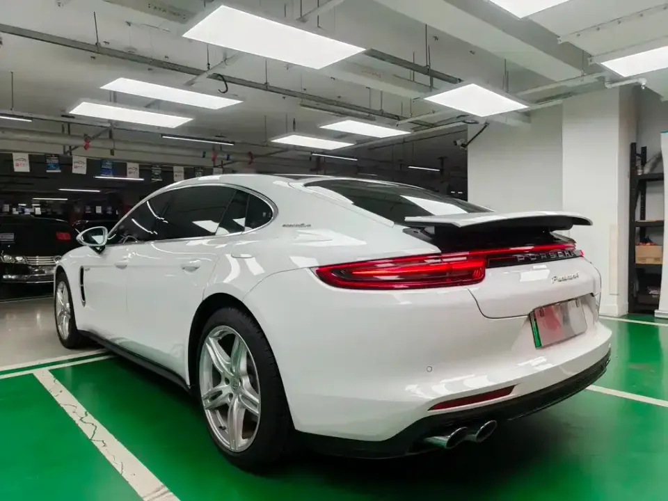 Porsche Panamera Hybrid