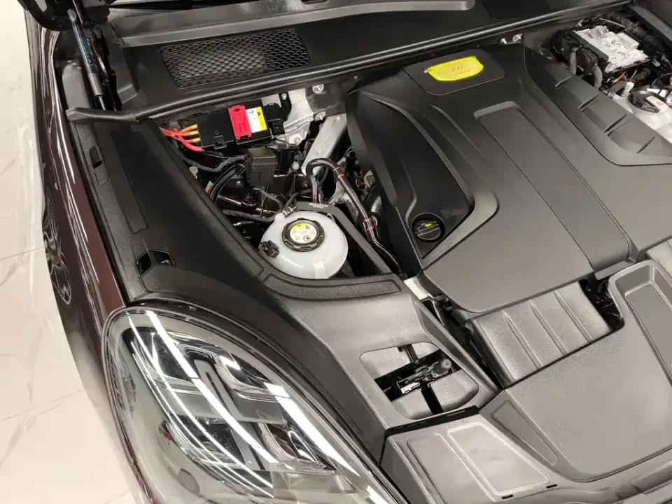 Porsche Cayenne Hybrid
