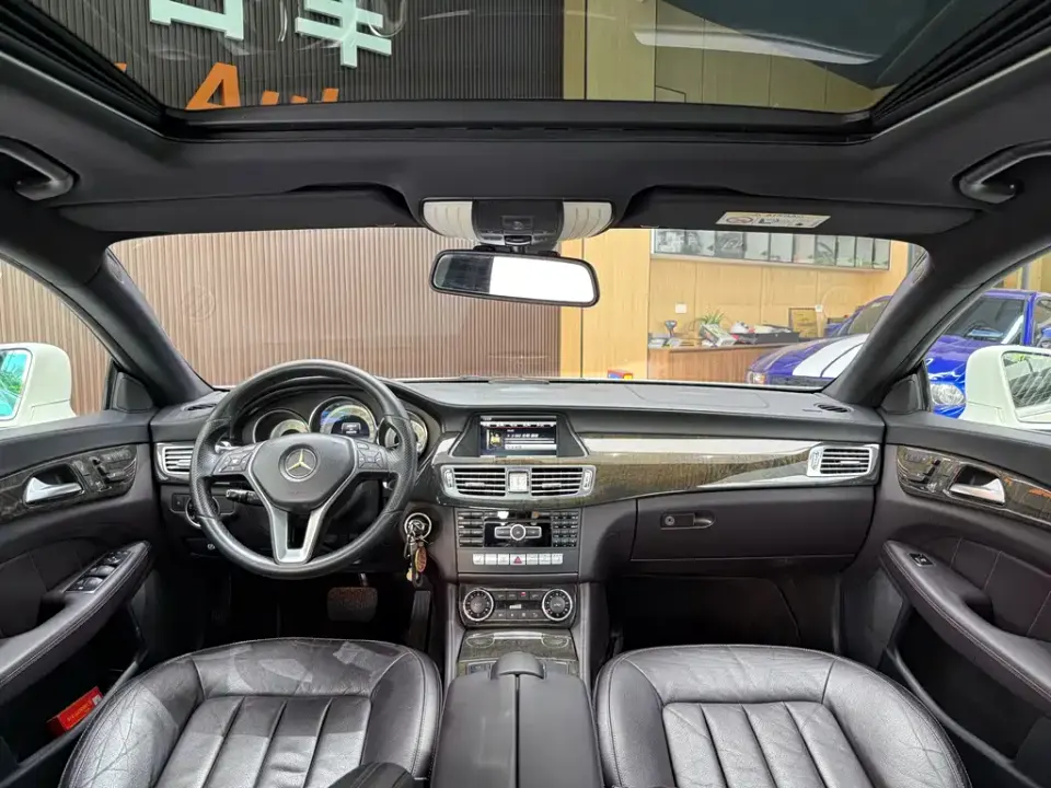 Mercedes-Benz CLS