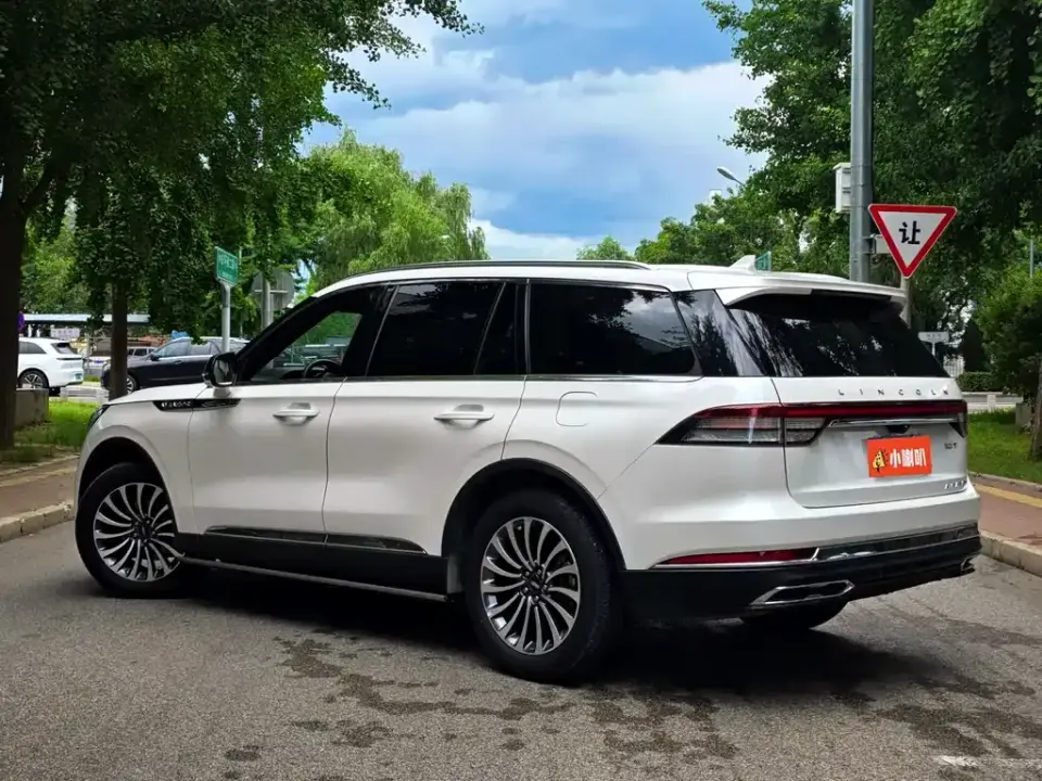 Lincoln Aviator