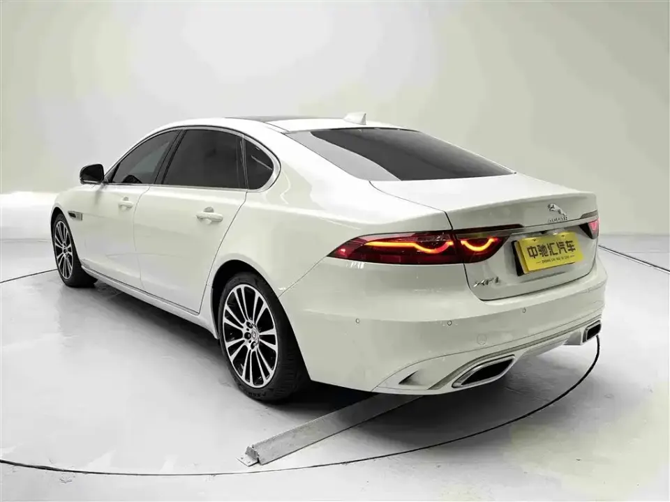 Jaguar XFL