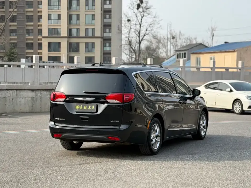 Chrysler Grand Voyager (Import)