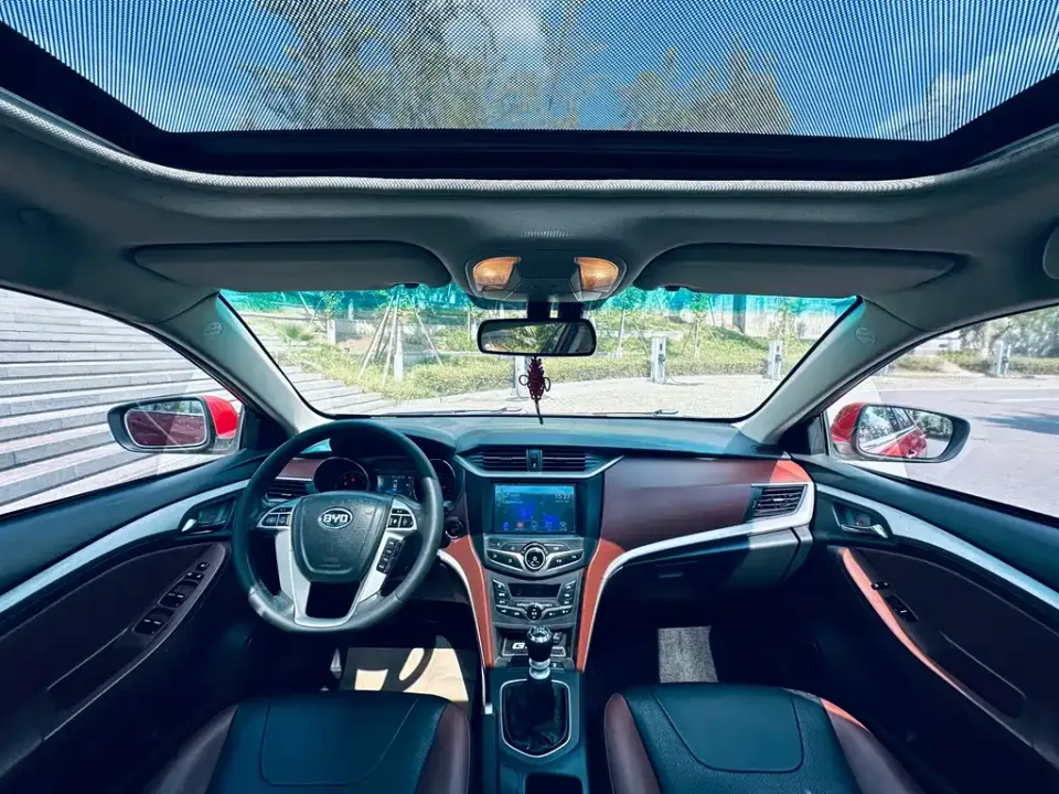 BYD G5