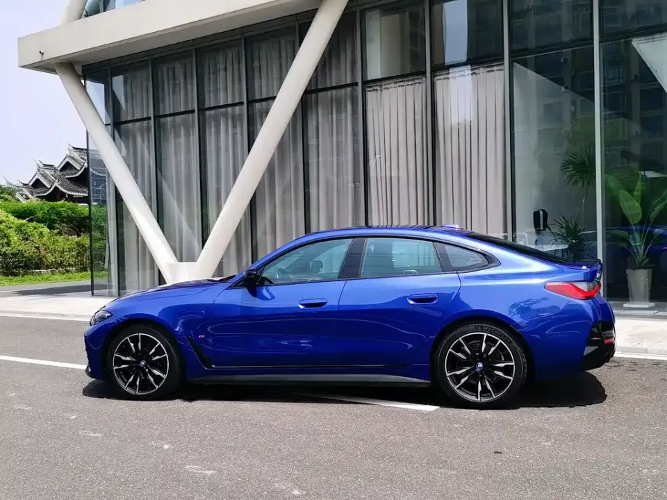 BMW i4 M