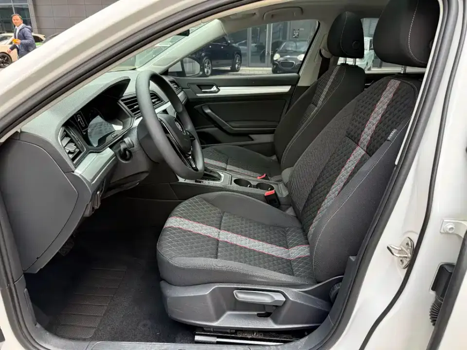 Volkswagen Lamando