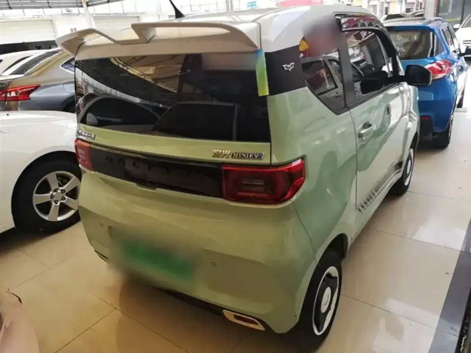 Wuling MINIEV