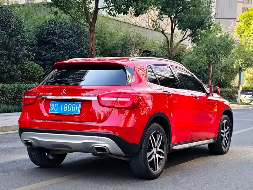 Mercedes-Benz GLA