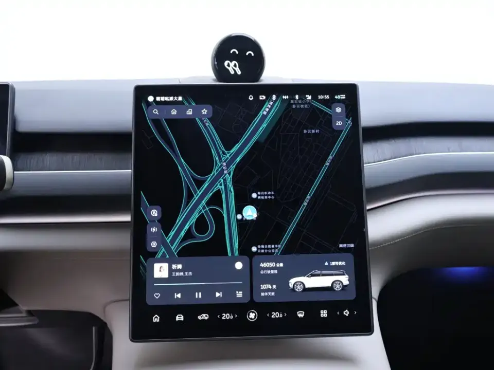 Nio ES8