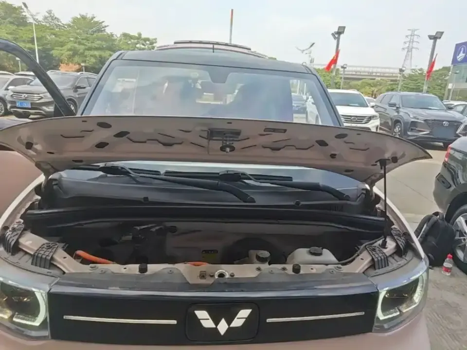 Wuling MINIEV