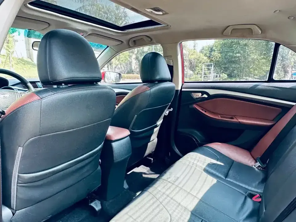 BYD G5
