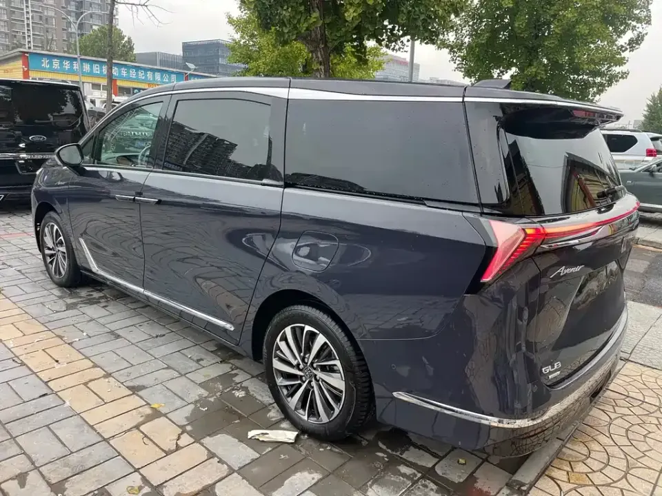 Buick GL8 Hybrid