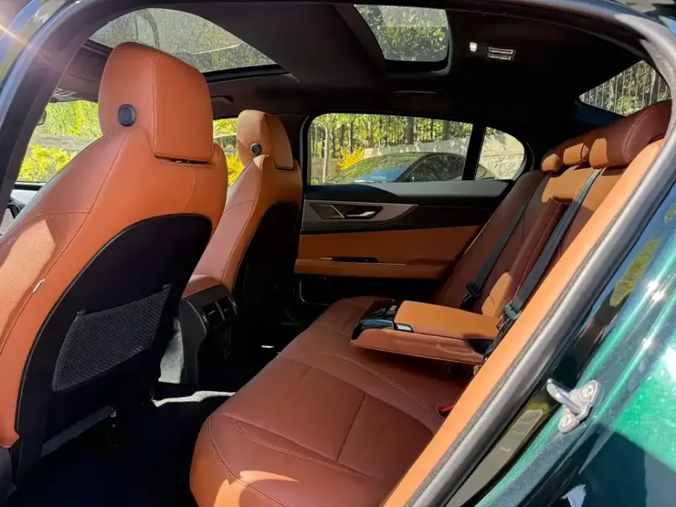 Jaguar XEL