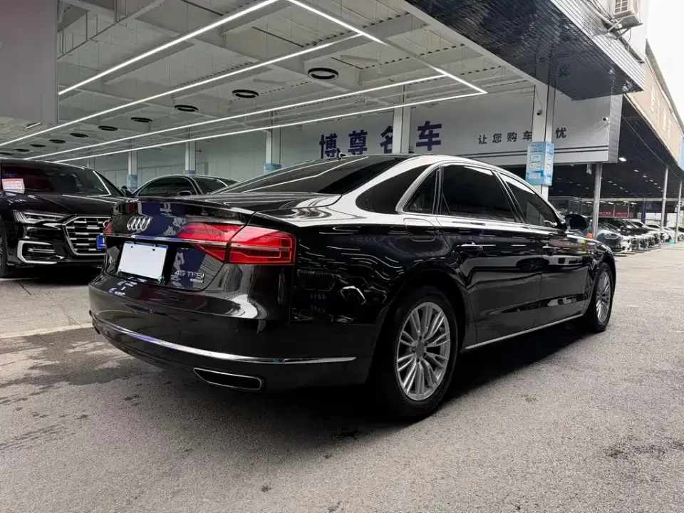 Audi A8