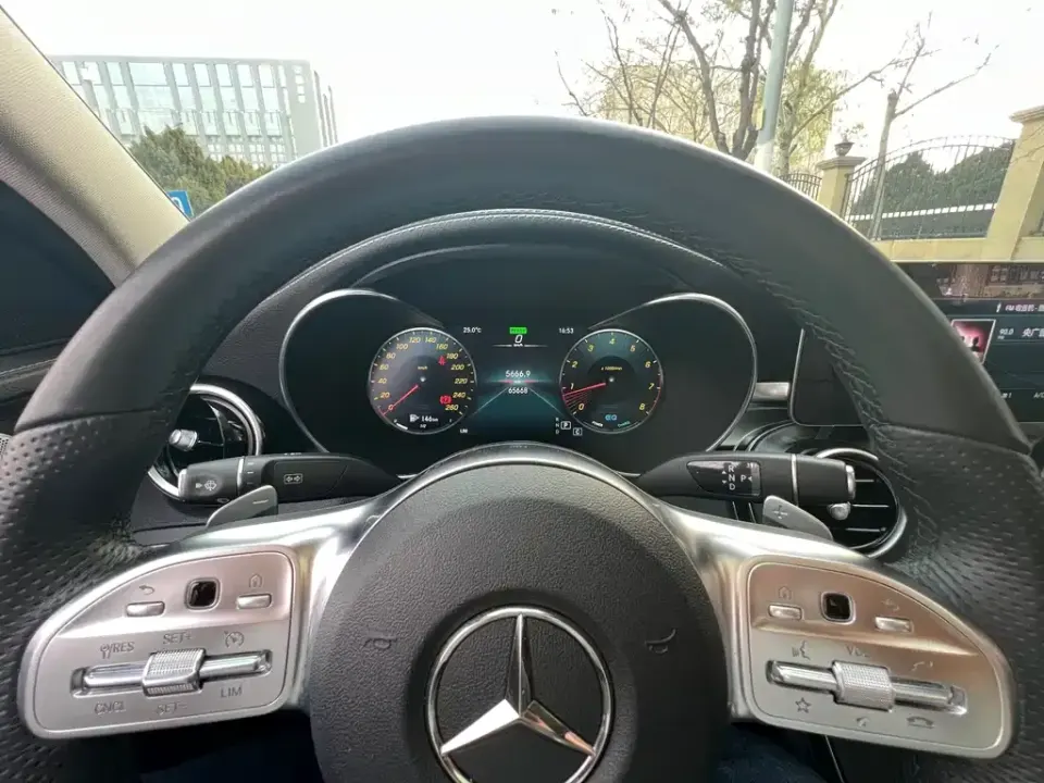 Mercedes-Benz C-Class