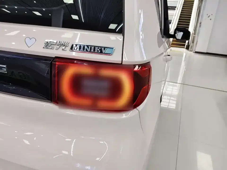 Wuling MINIEV