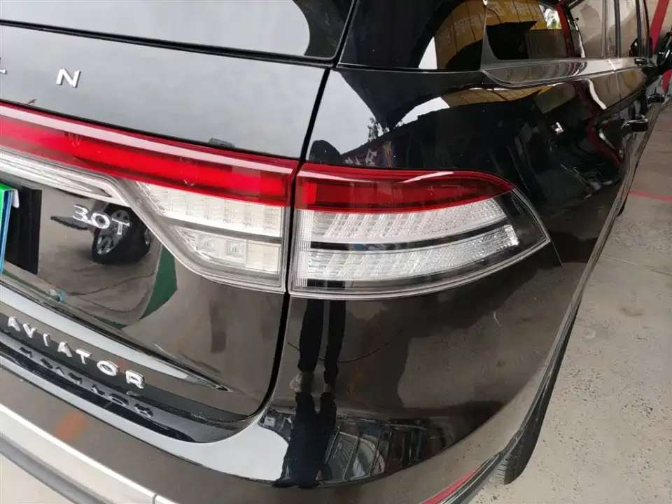 Lincoln Aviator