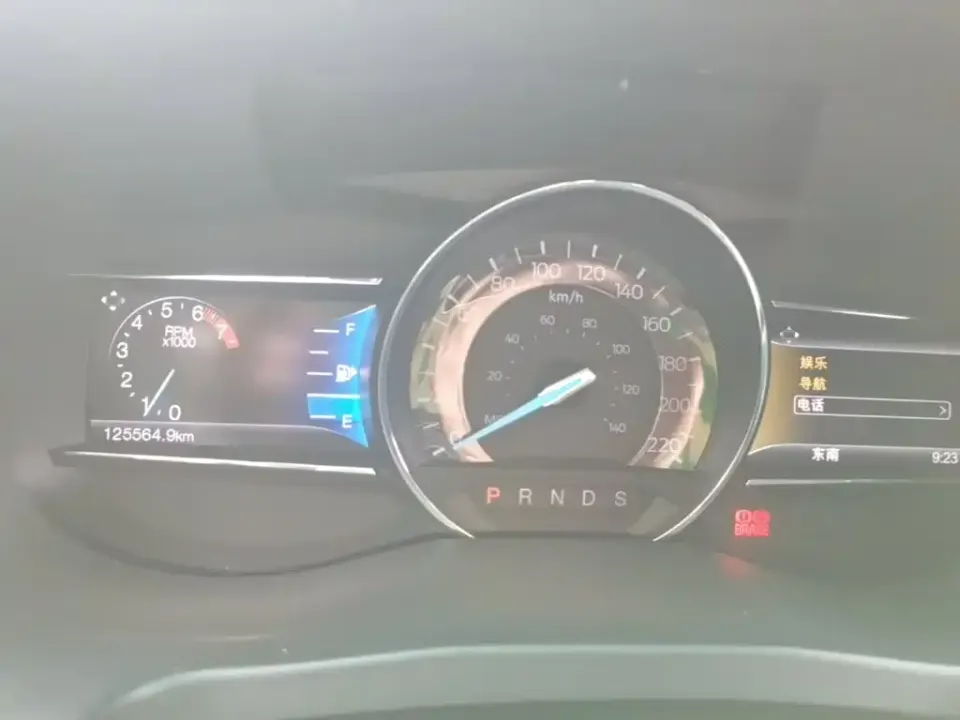 Ford Explorer (Import)
