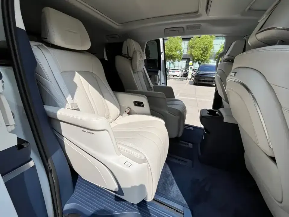 Buick GL8 Hybrid