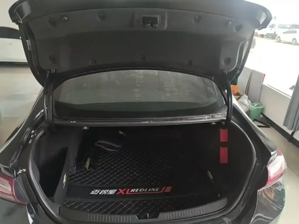 Chevrolet Malibu XL