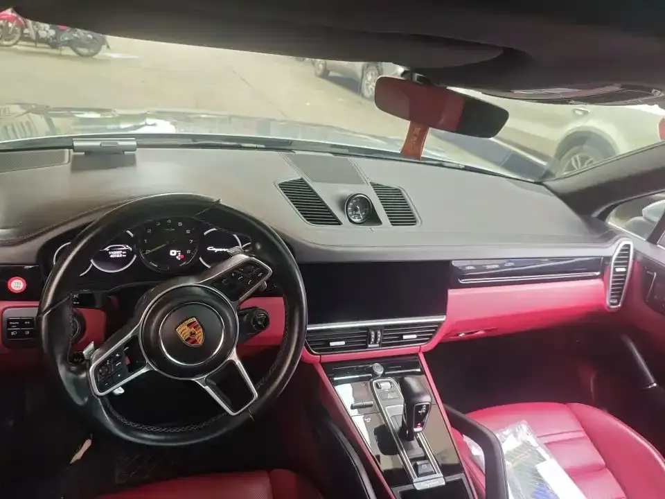 Porsche Cayenne Hybrid