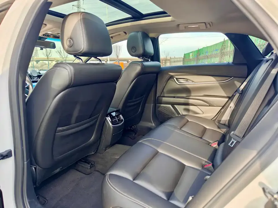 Cadillac XTS